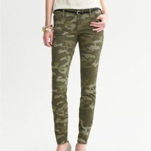Banana Republic Heritage Camo Skinny Ankle Zip Jean Size 27